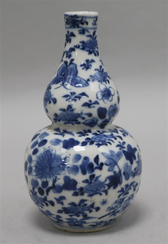 A Chinese blue and white gourd vase, 19th century